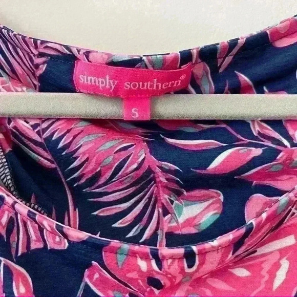 Simply Southern 3/4 bell sleeve top with lace detail size S Small - Picture 2 of 5